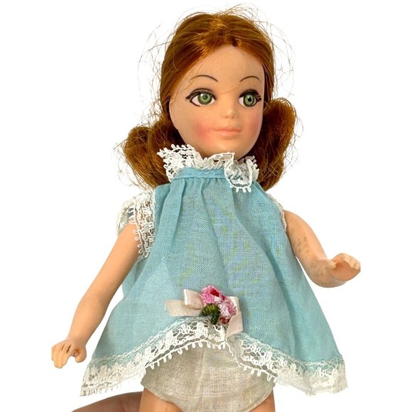 Hasbro 1970s Doll World Love Peace Hong Kong Red Hair Green Eyes Eyelashes - Picture 8 of 17